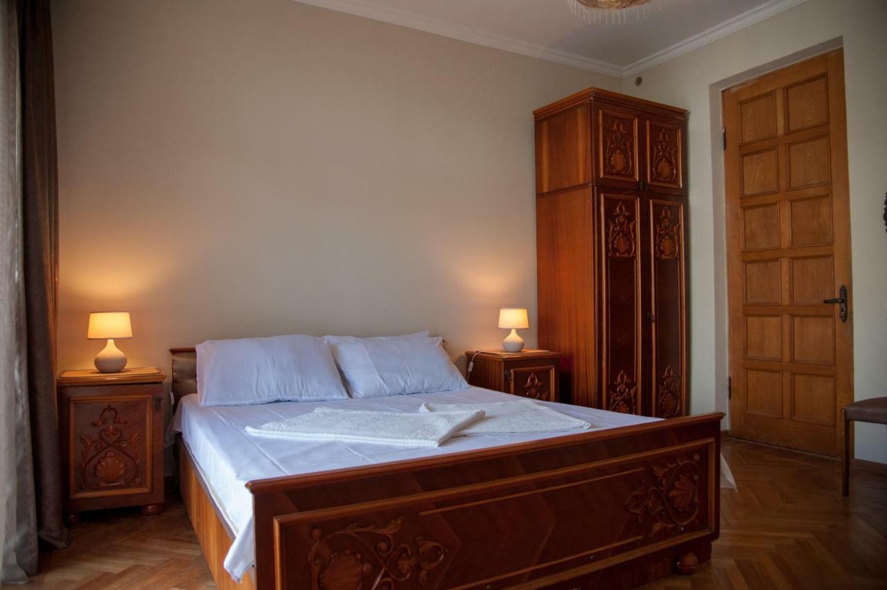 Cozy Guest House In Old באטומי מראה חיצוני תמונה