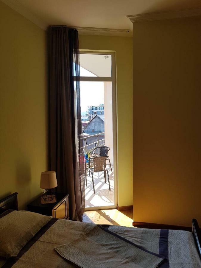 Cozy Guest House In Old באטומי מראה חיצוני תמונה